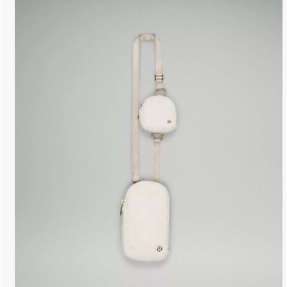 LULULEMON MODULAR PHONE CROSSBODY BAG FLEECE - Picture 4 of 5